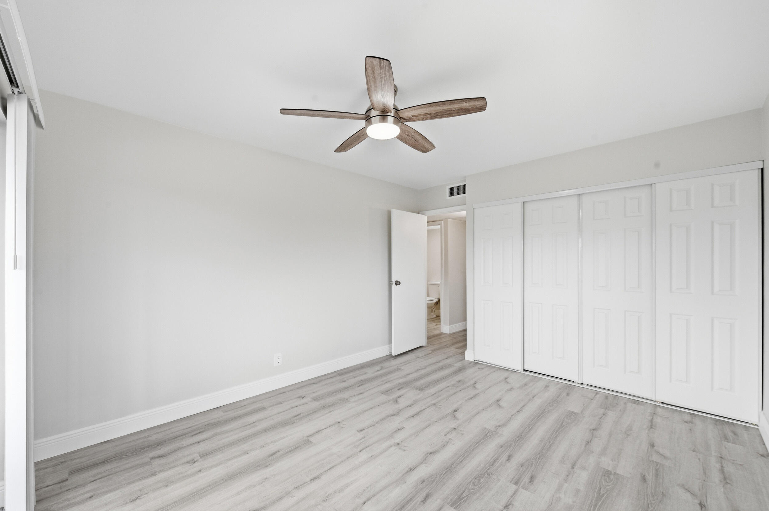 284 Flanders F, Delray Beach, FL 33484 photo 24