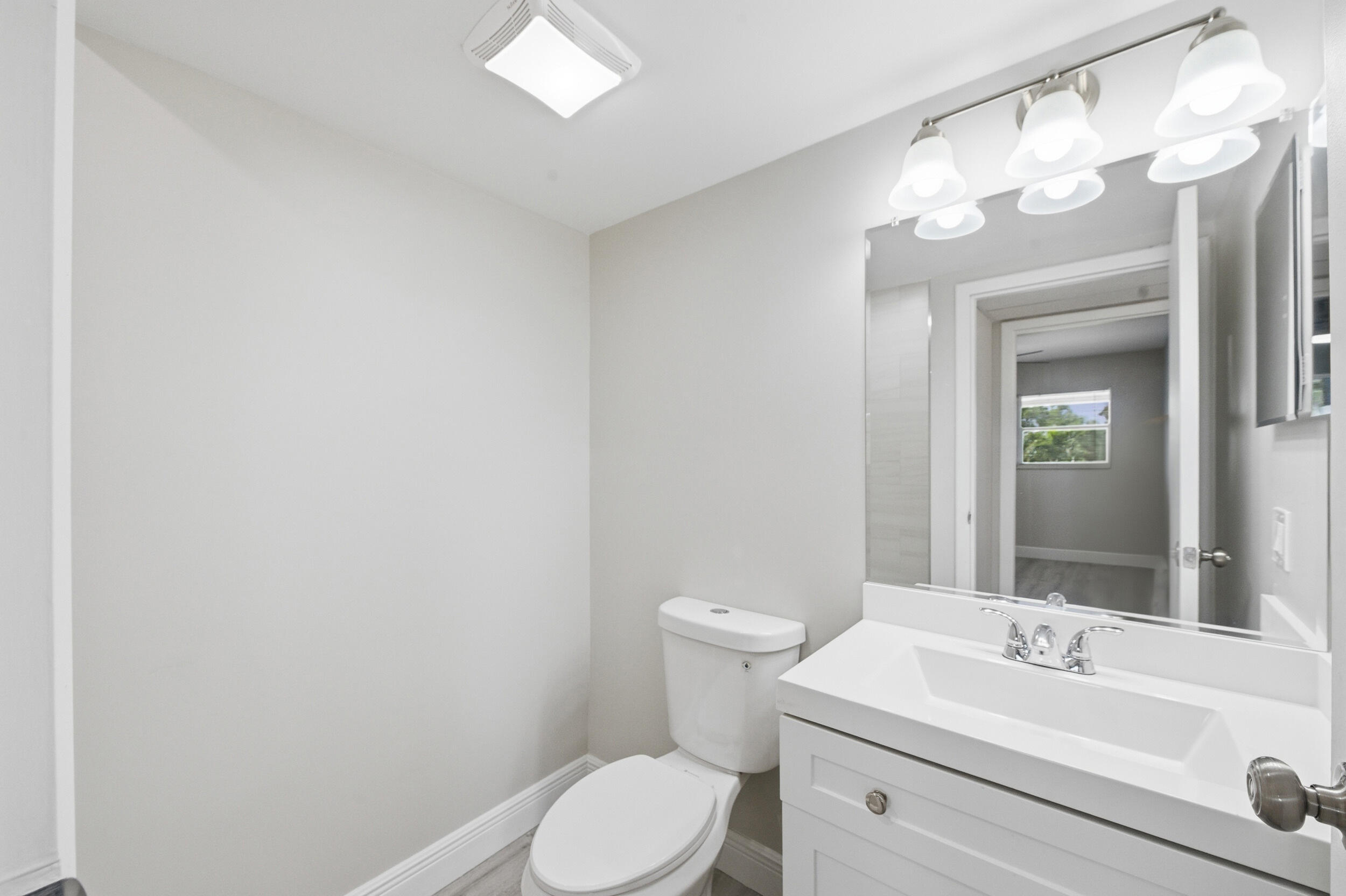 284 Flanders F, Delray Beach, FL 33484 photo 27