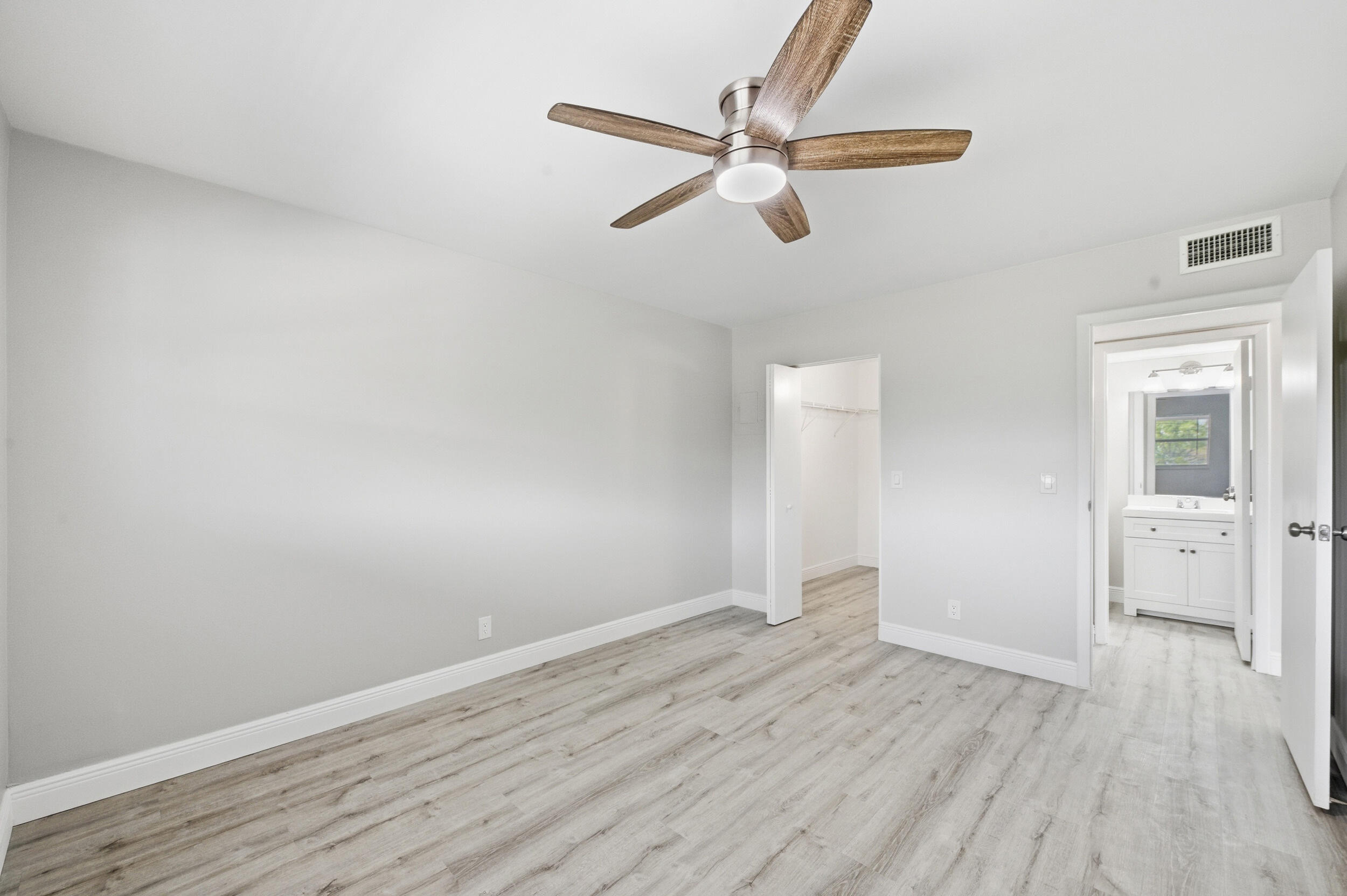 284 Flanders F, Delray Beach, FL 33484 photo 30