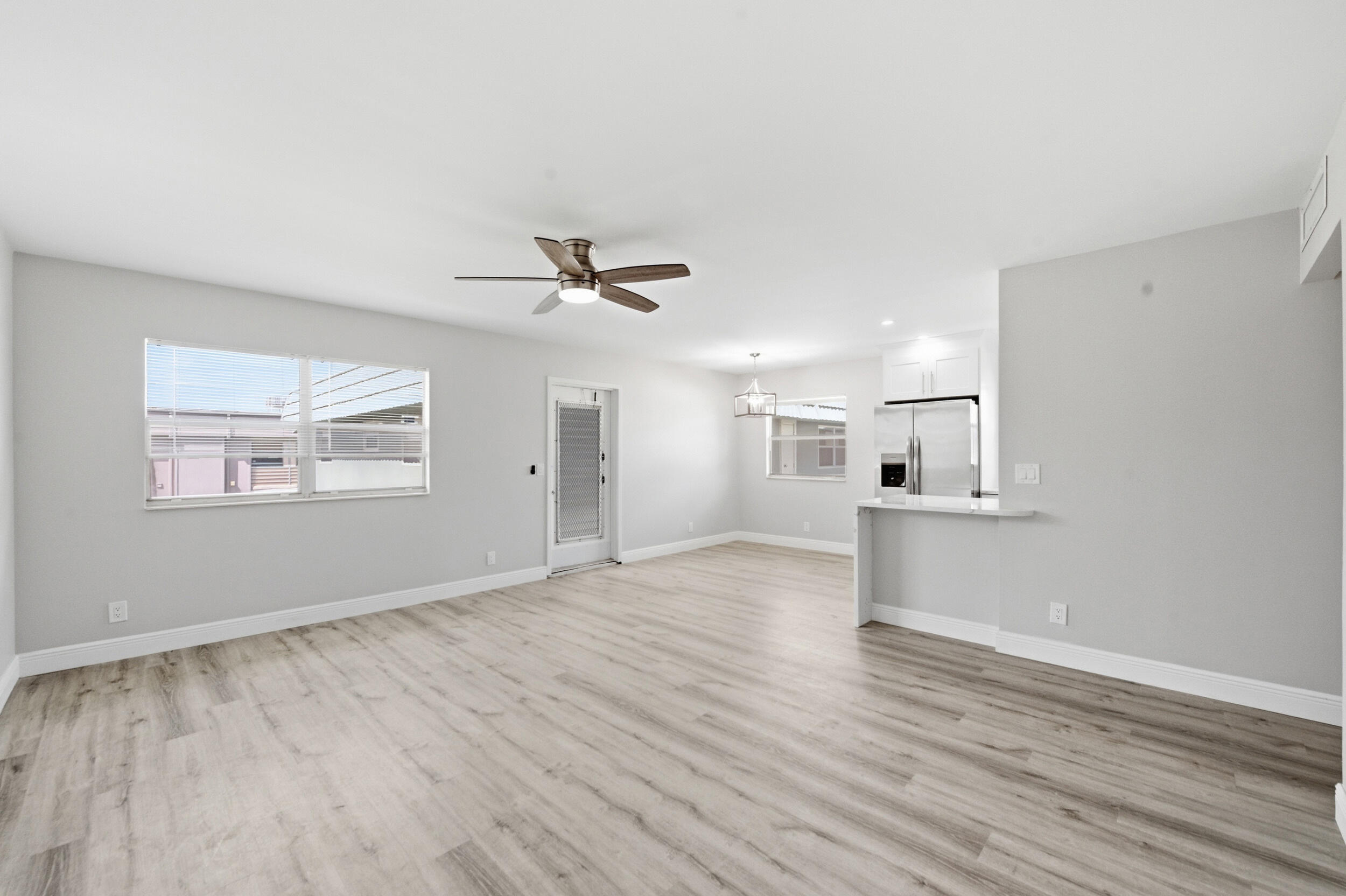 284 Flanders F — photo 7