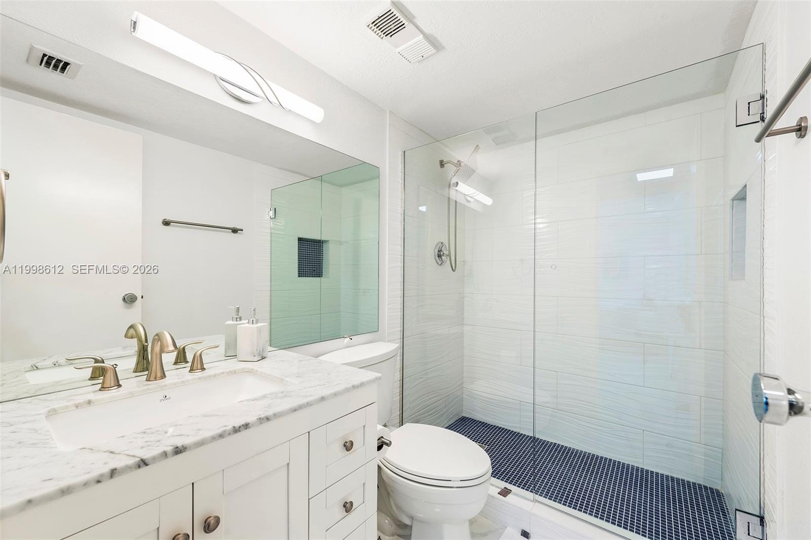 2401 Collins Avenue 1007, Miami Beach, FL 33140 photo 13