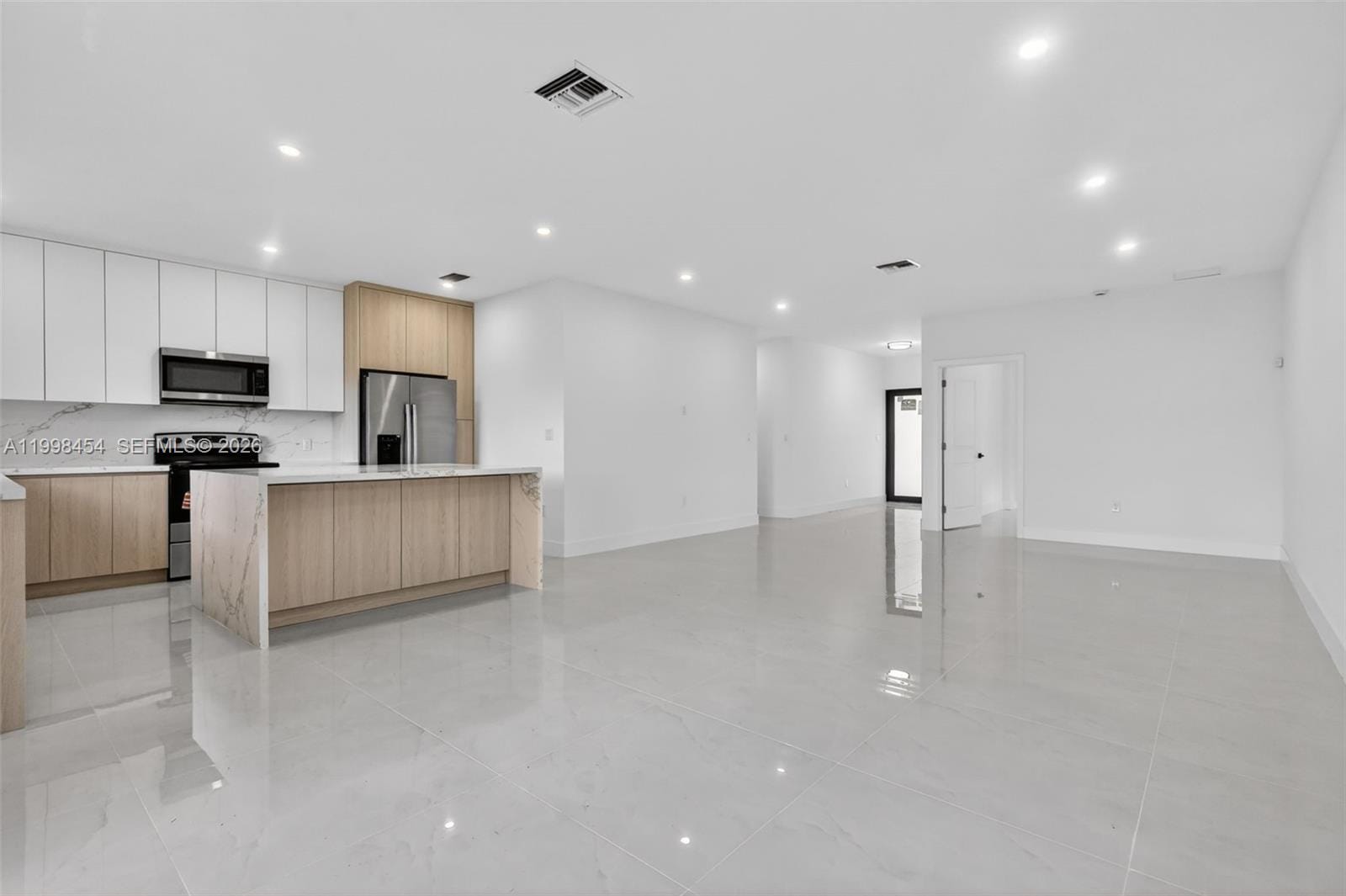 2270 Service Road — photo 10