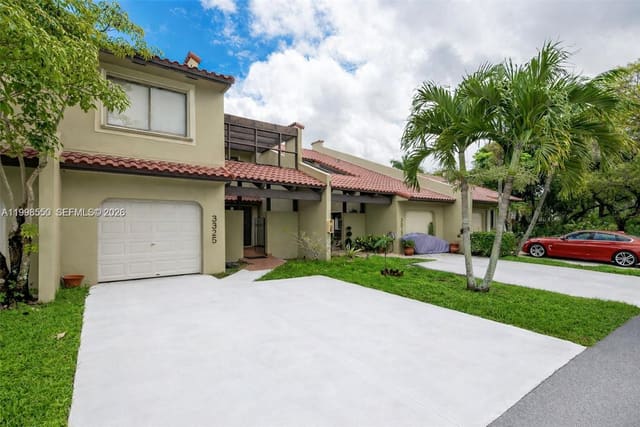 3325 Torremolinos Avenue C-44, Doral, FL 33178
