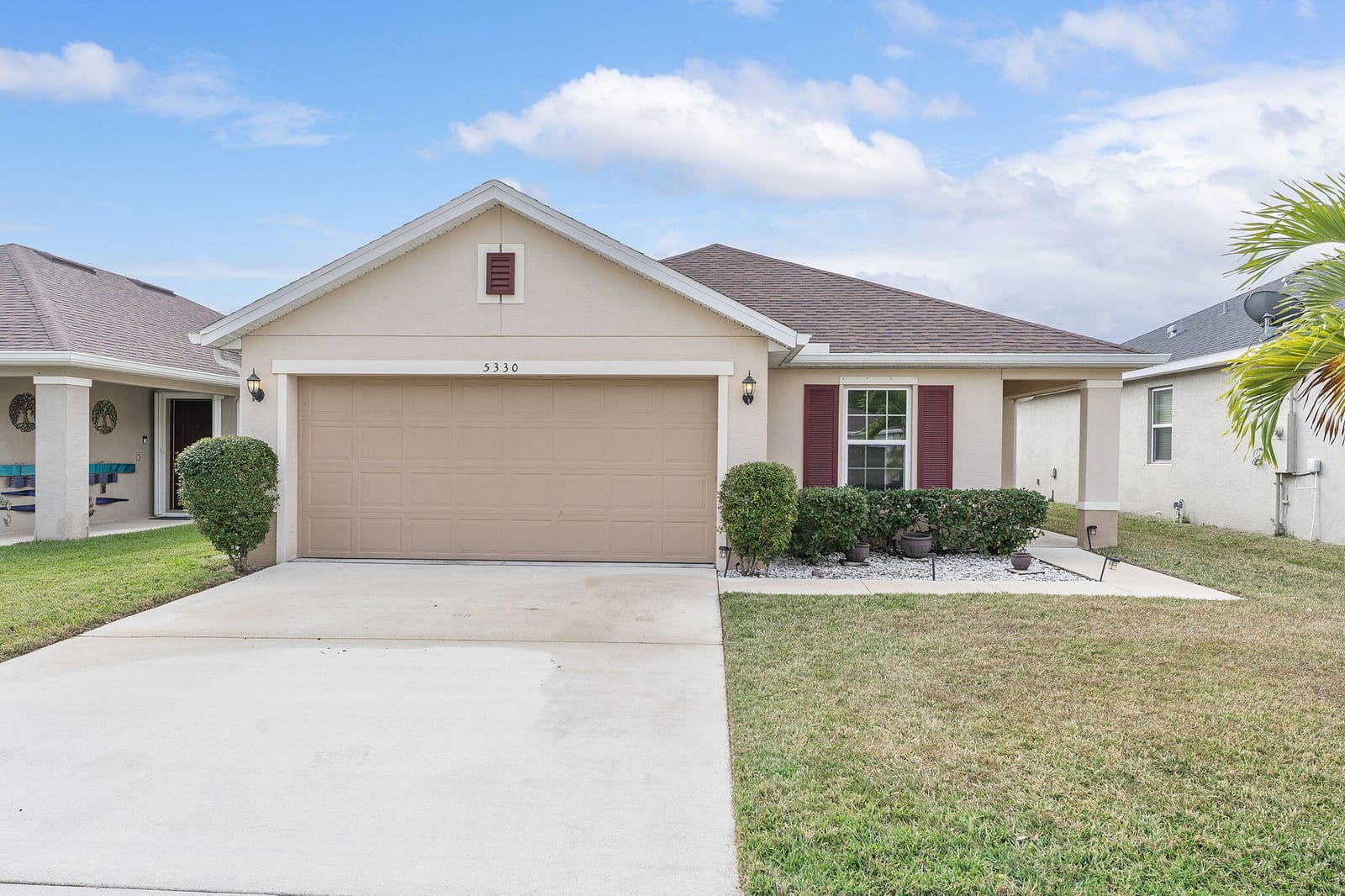5330 NW Pine Trail Circle, Port St. Lucie, FL 34983