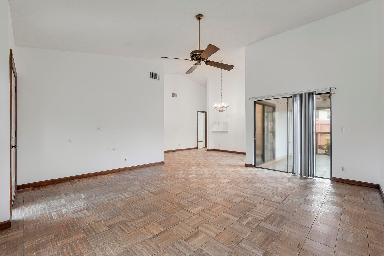 126 Sherwood Circle 12d, Jupiter, FL 33458 photo 4