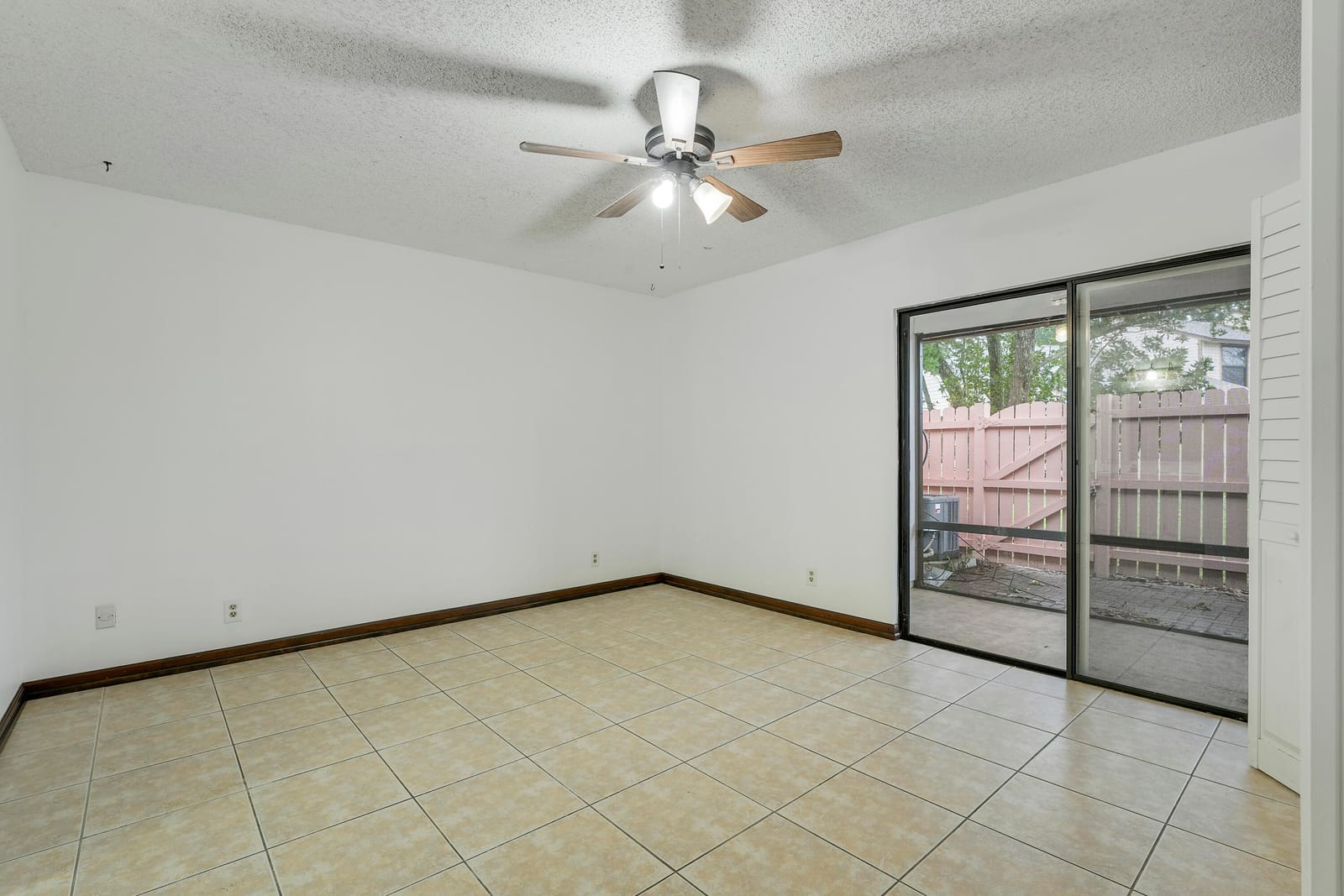 126 Sherwood Circle 12d, Jupiter, FL 33458 photo 9