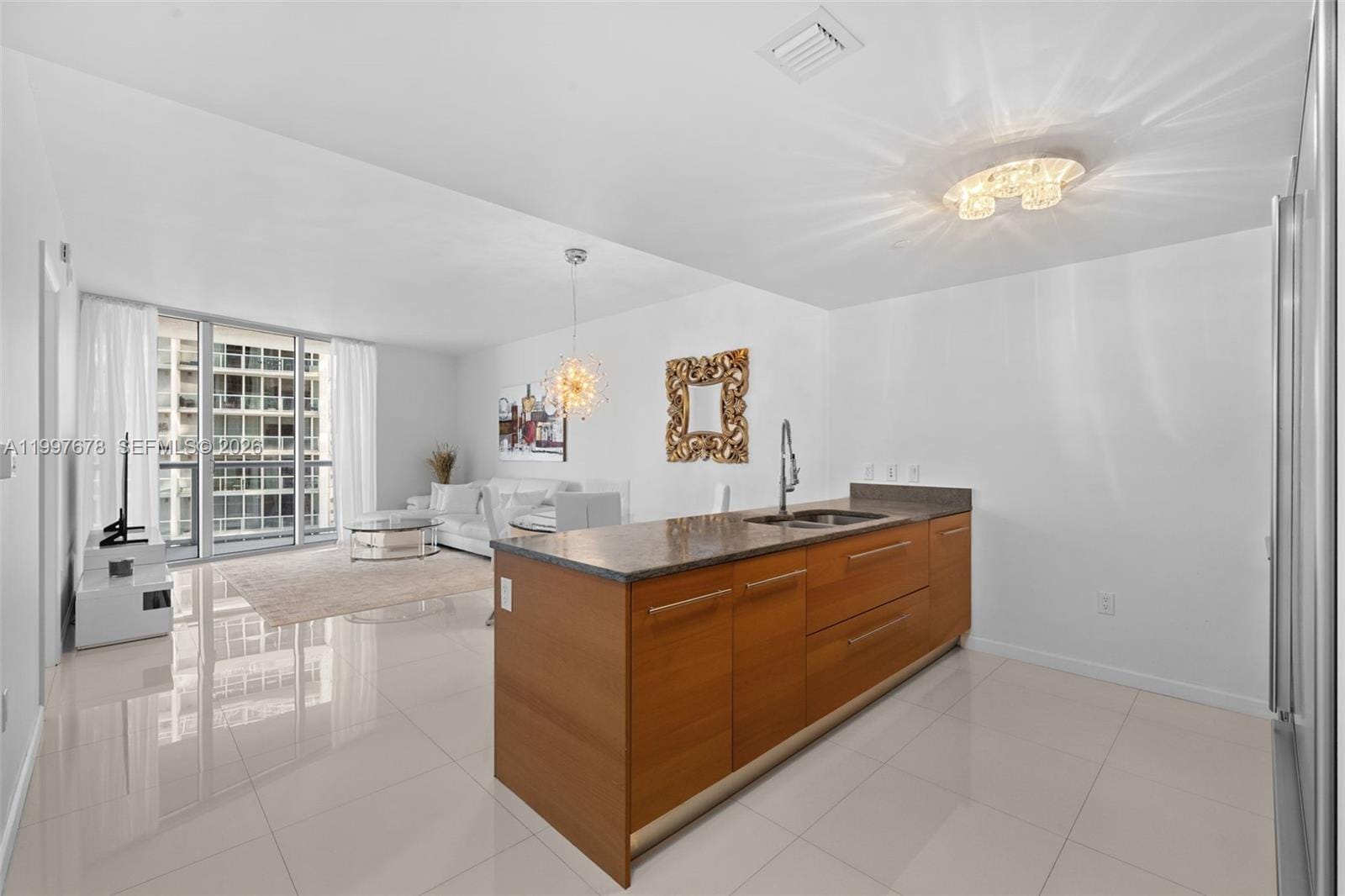475 Brickell Avenue 3711 — photo 3