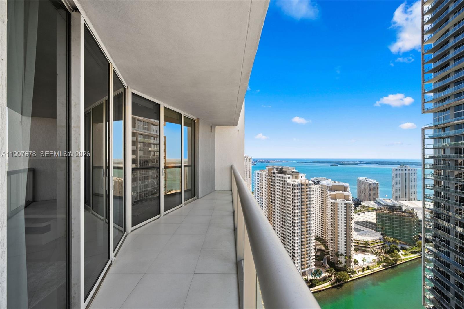 475 Brickell Avenue 3711, Miami, FL 33131, Miami
