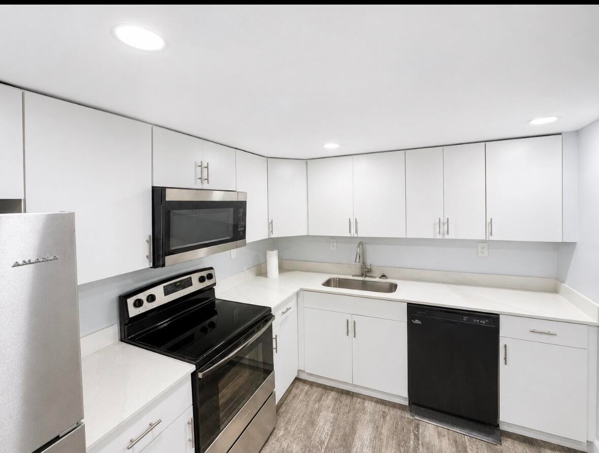 1250 NE 125th Street 216d, North Miami, FL 33161 photo 2