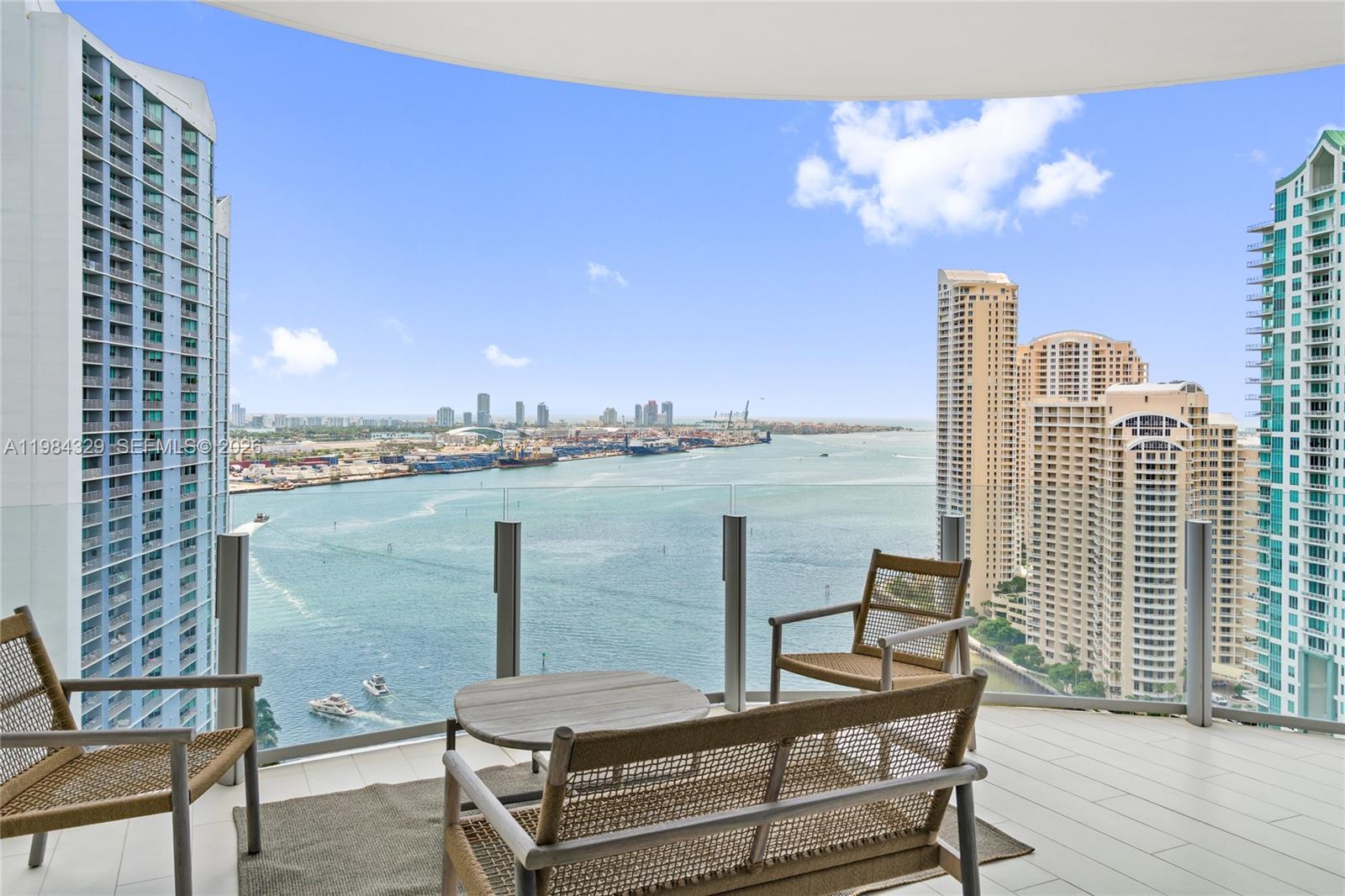 300 Biscayne Boulevard Way 2601E, Miami, FL 33131, Miami