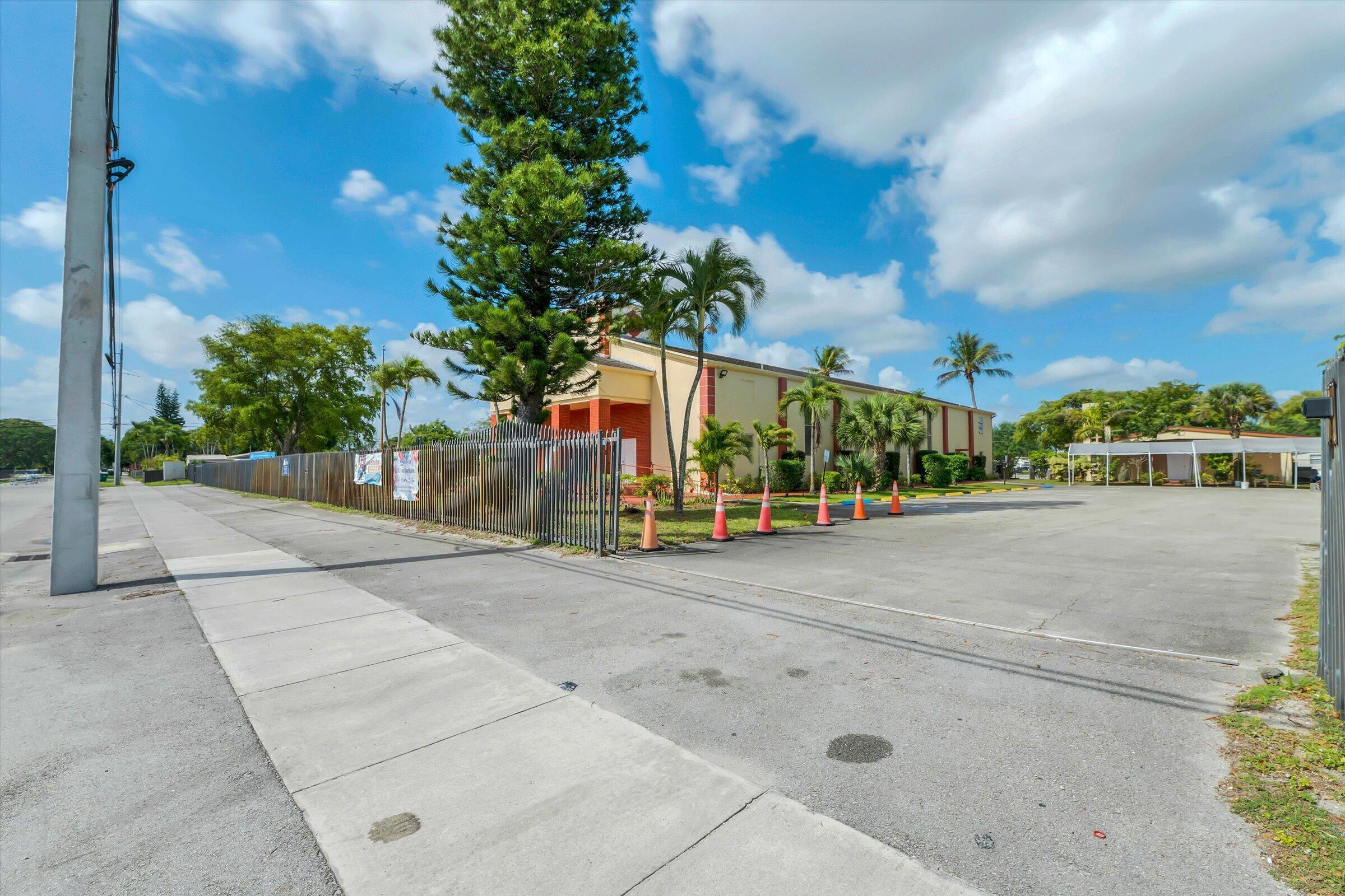 4101 SW 61st Avenue, Davie, FL
