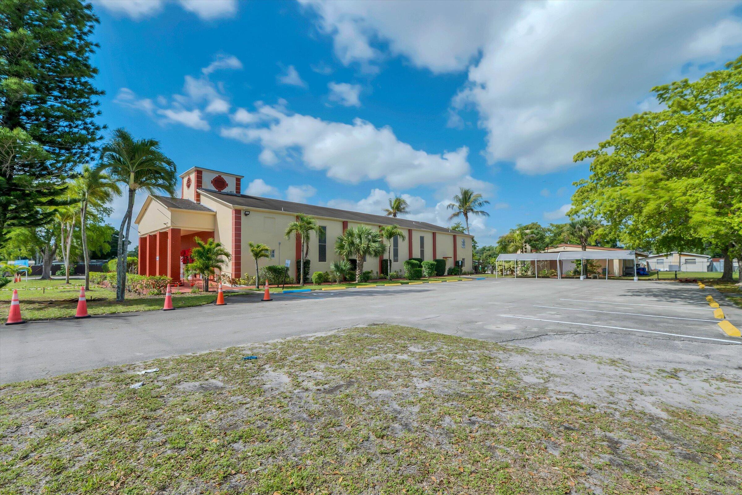 4101 SW 61st Avenue, Davie, FL photo 2