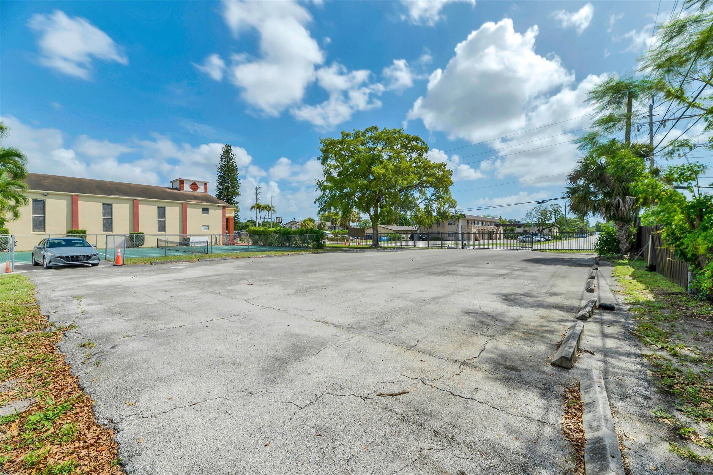 4101 SW 61st Avenue, Davie, FL photo 12