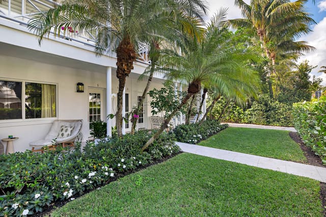 220 Atlantic Avenue 6, Palm Beach, FL 33480