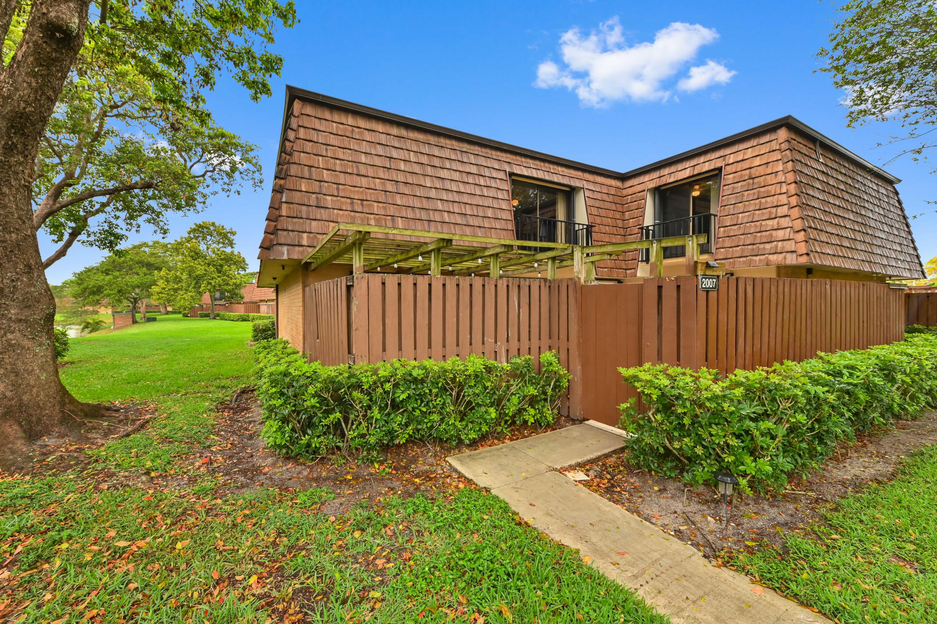 2007 20th Lane, Greenacres, FL 33463, Greenacres