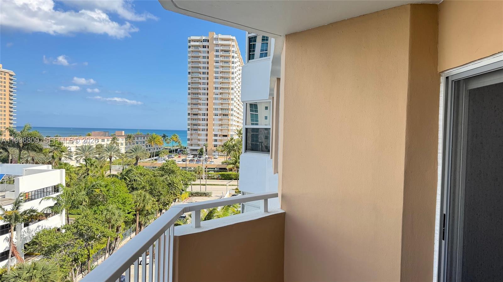 1965 S Ocean Drive 5D, Hallandale Beach, FL 33009, Hallandale Beach