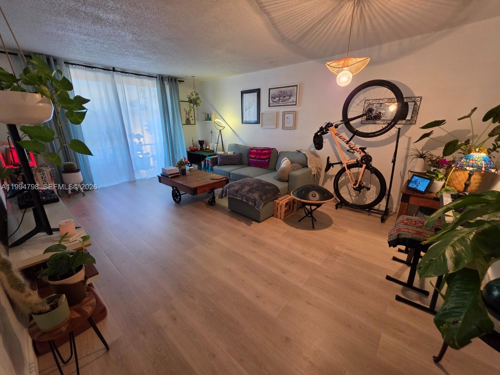 9360 Fontainebleau Boulevard 503, Miami, FL 33172, Miami