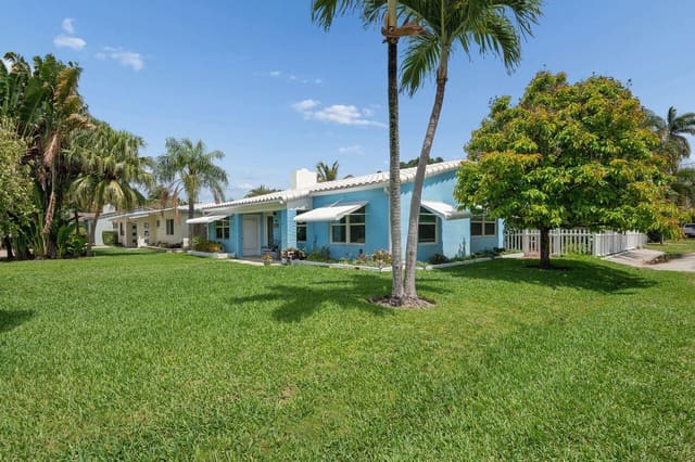 1500 NE 17th Avenue, sold in Poinsettia Heights, Fort Lauderdale, FL