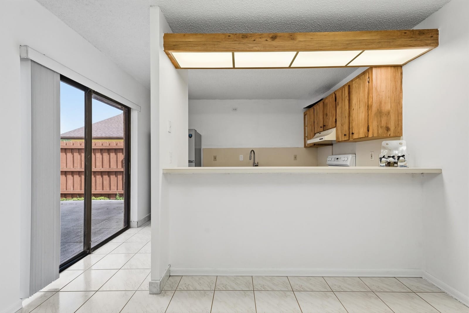 521 Springdale Circle, Palm Springs, FL 33461 photo 18