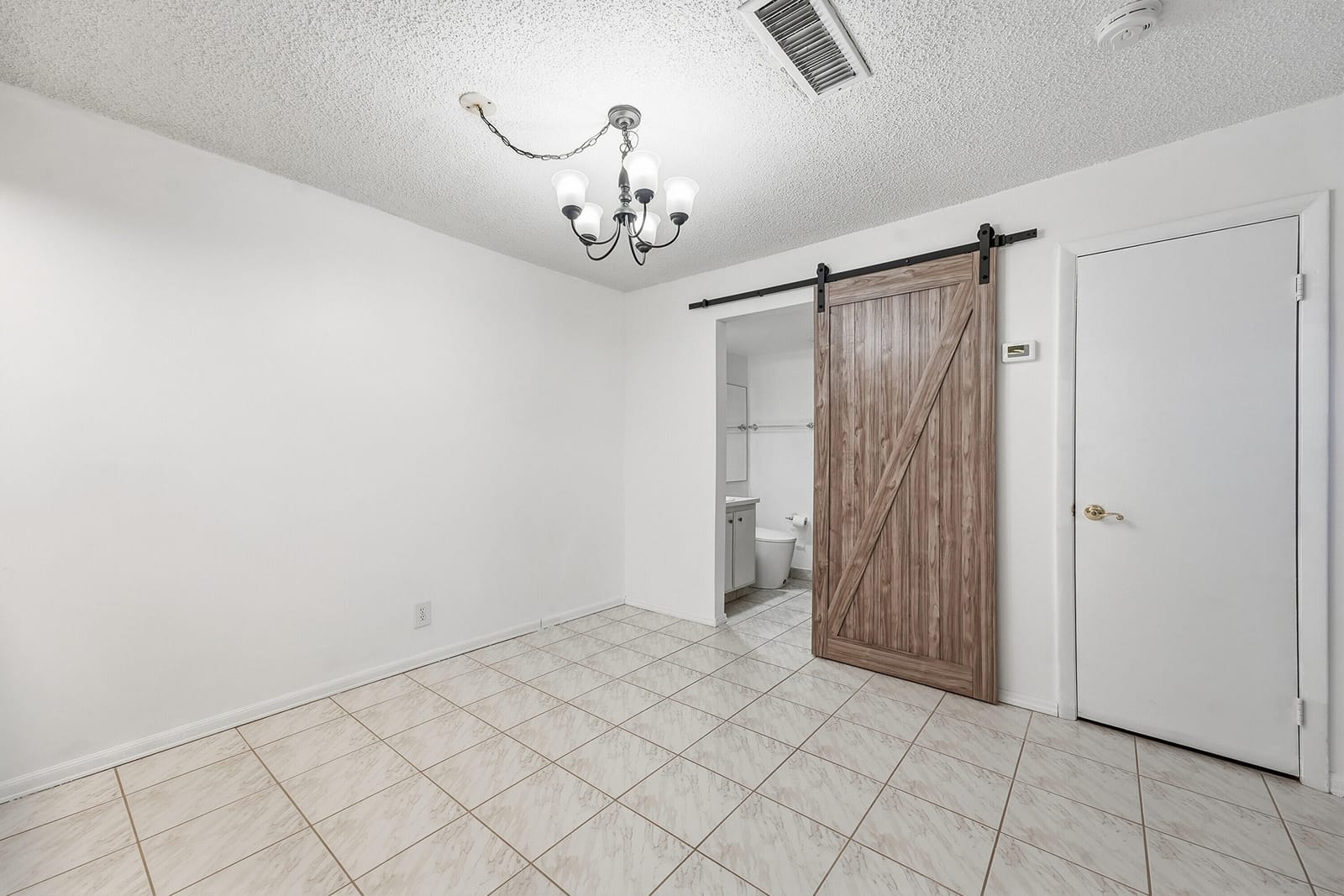 521 Springdale Circle, Palm Springs, FL 33461 photo 7