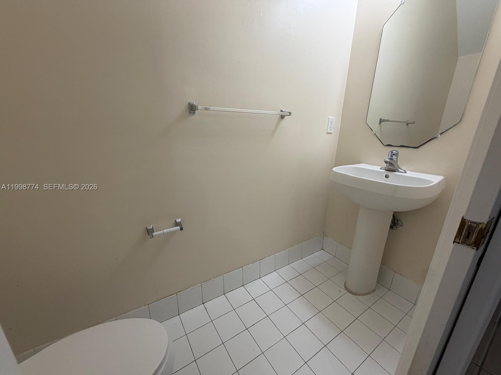 8246 SW 27th Street 103 — photo 10