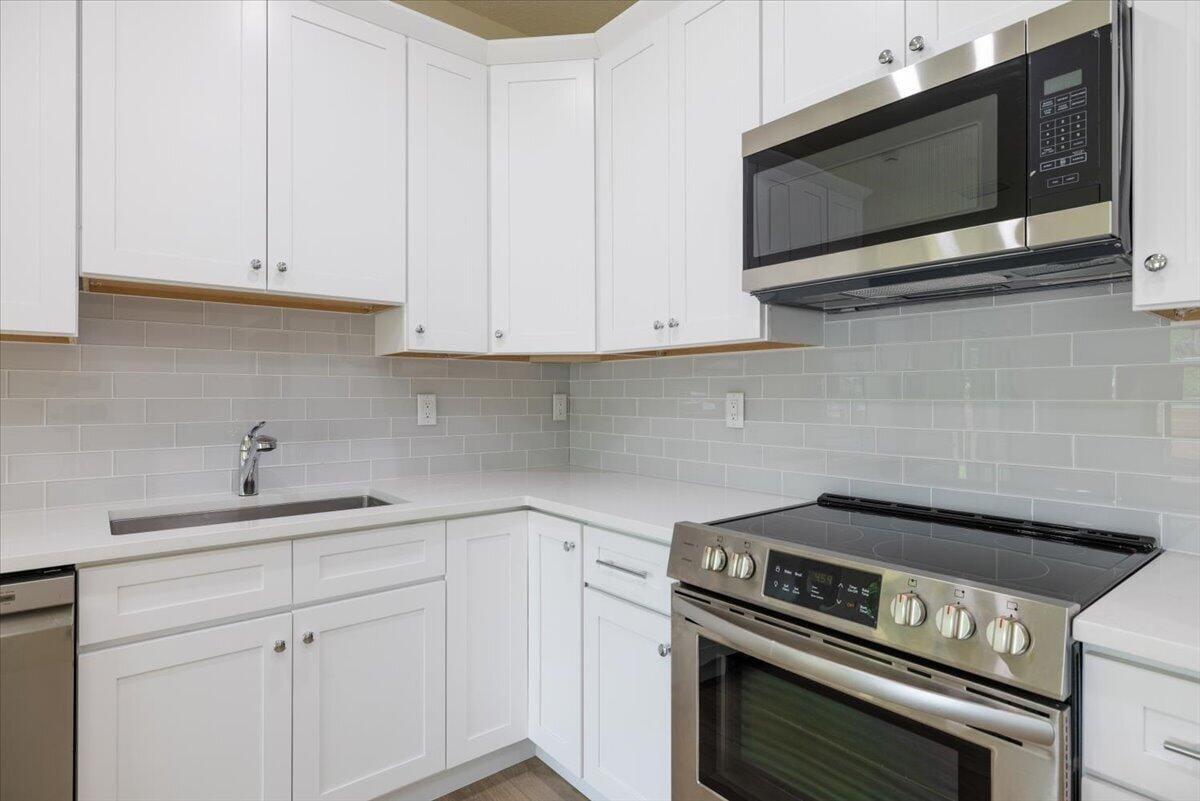 2376 28th Avenue SW, Vero Beach, FL 32968 photo 11
