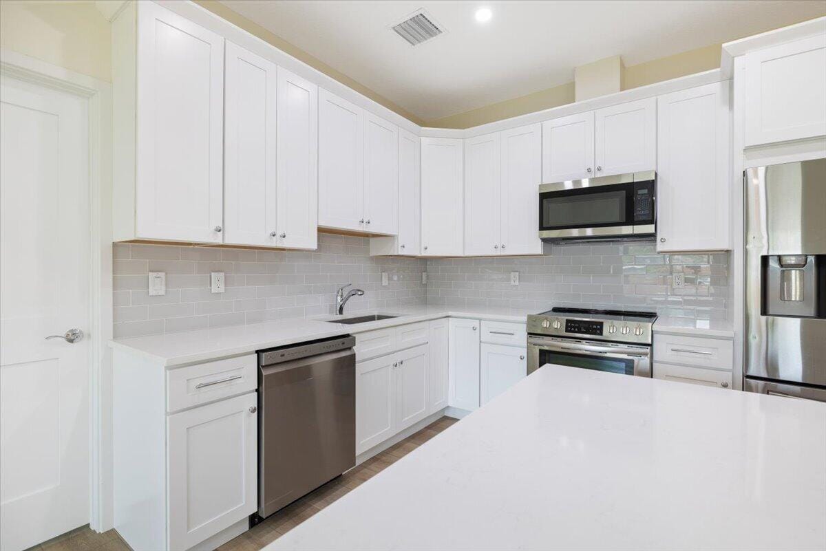 2376 28th Avenue SW, Vero Beach, FL 32968 photo 12