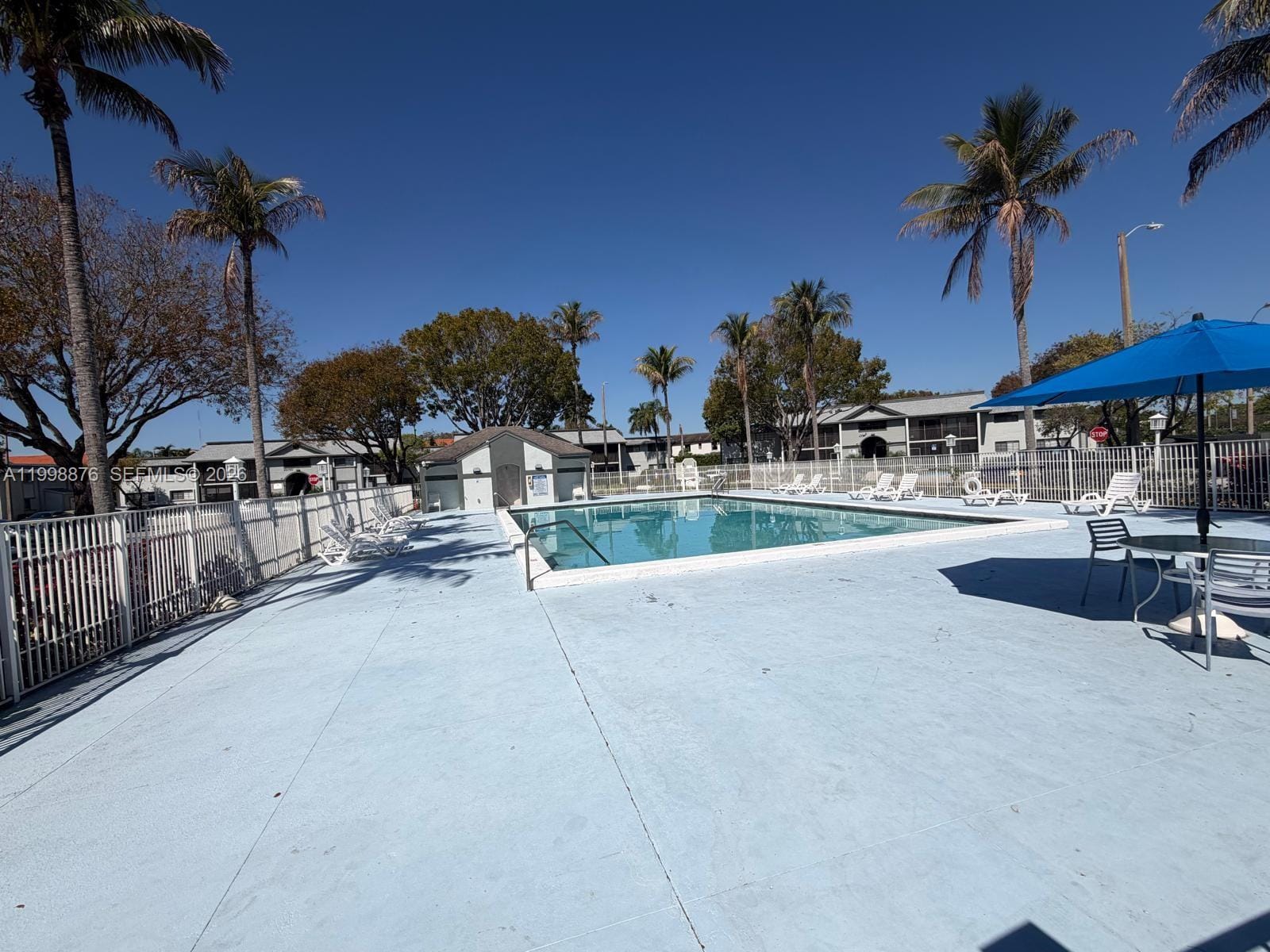 468 NE 206th Lane 102, Miami, FL 33179 photo 22