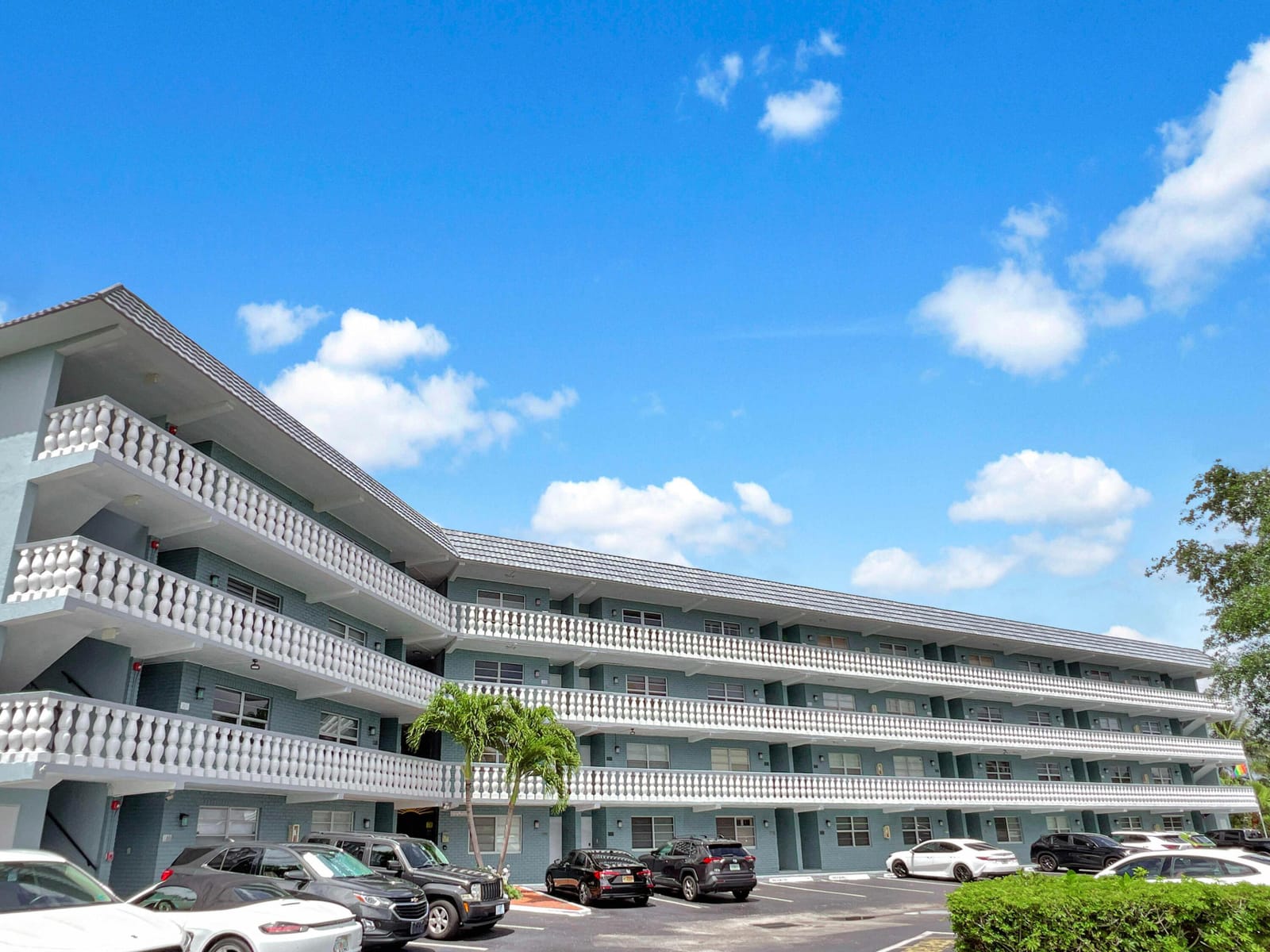 801 NE 18th Court 208, Fort Lauderdale, FL 33305