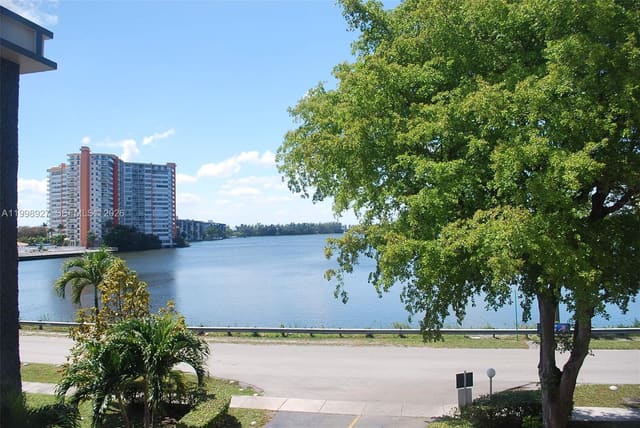 18707 NE 14th Avenue 733, Eighth Moorings, Miami, FL