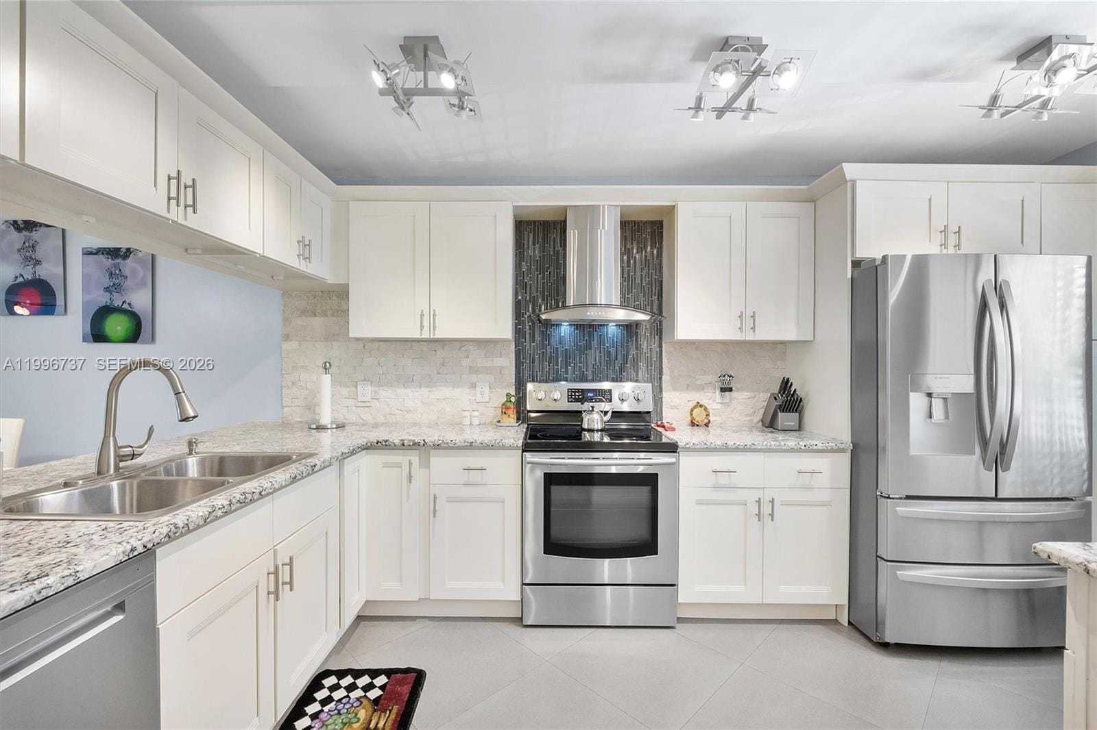 3503 Oaks Way 308 — photo 2