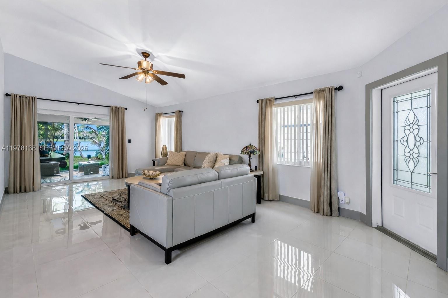 529 Lakeside Circle, Sunrise, FL 33326 photo 5