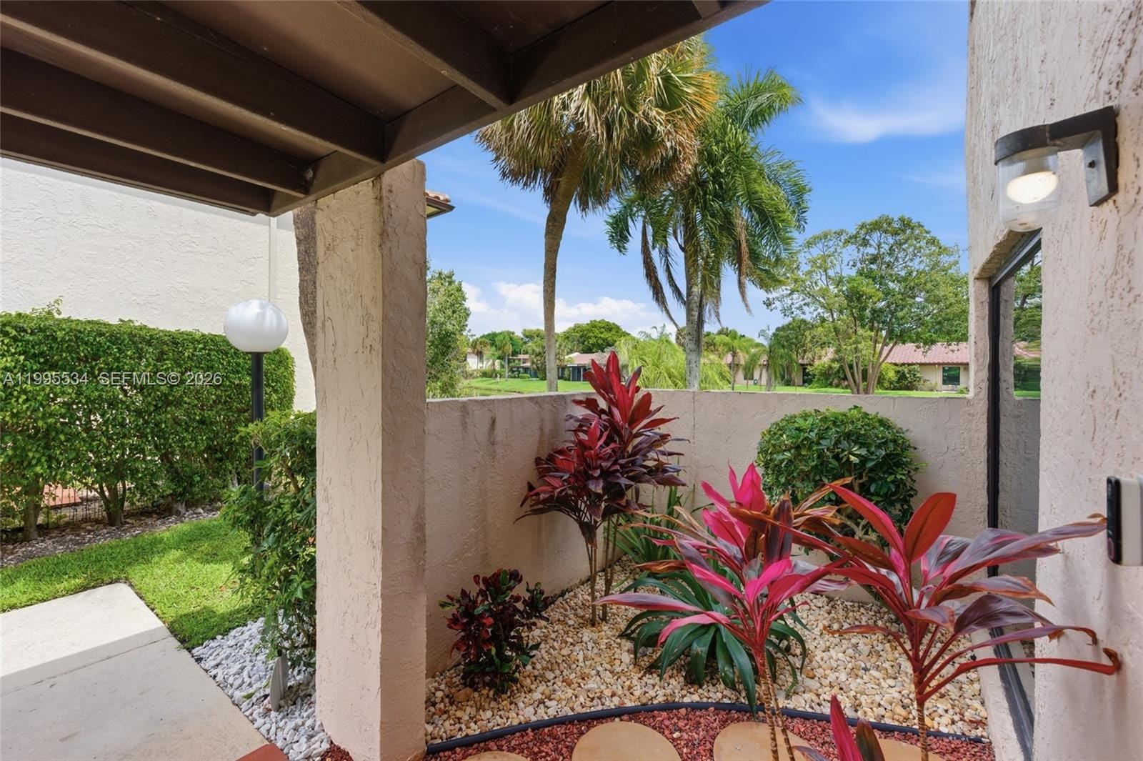 21160 Juego Circle 13A, Boca Raton, FL 33433 photo 2