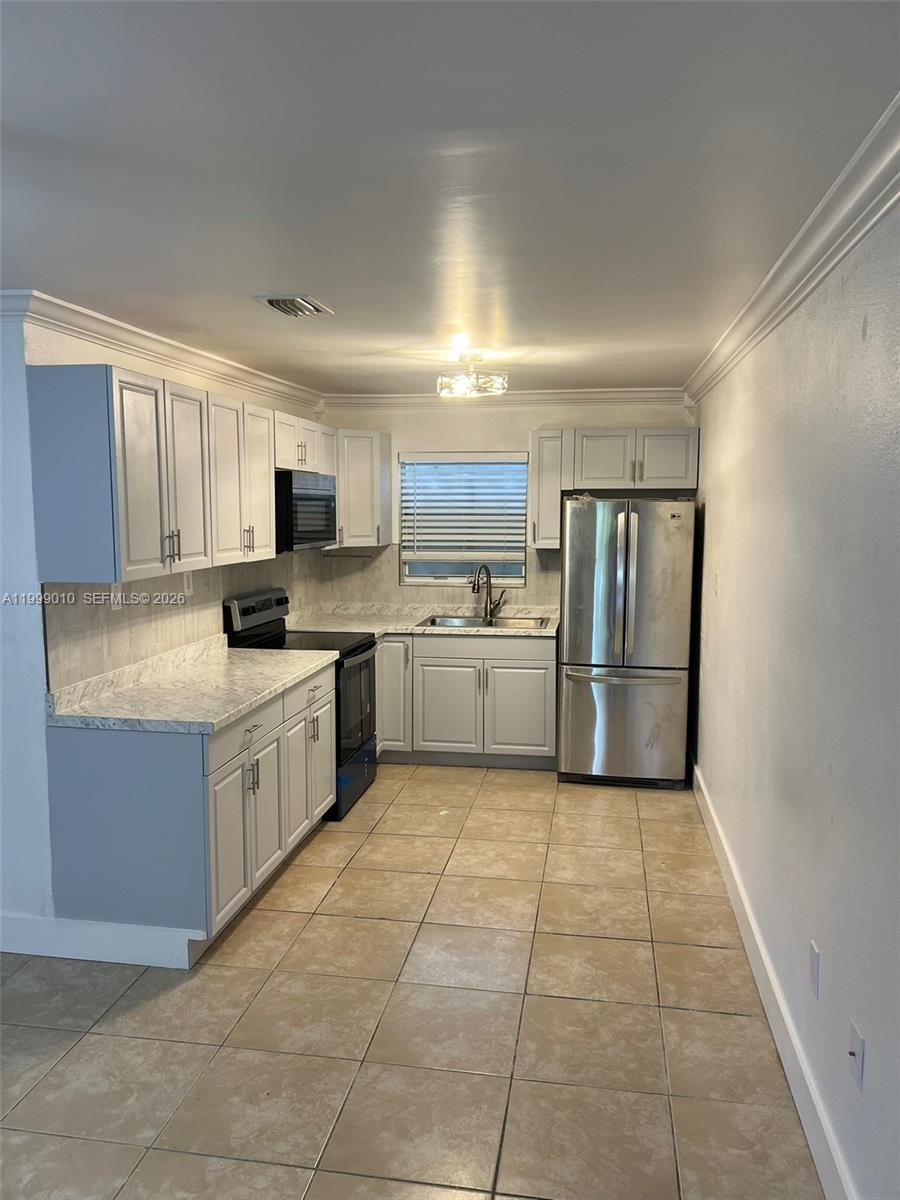 6018 Plunkett Street 1, Hollywood, FL 33023, Hollywood