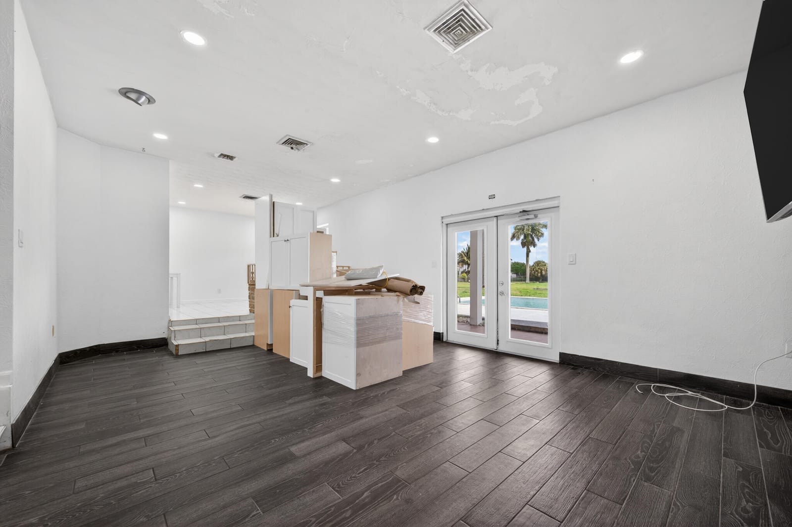 360 Kismet Avenue — photo 11