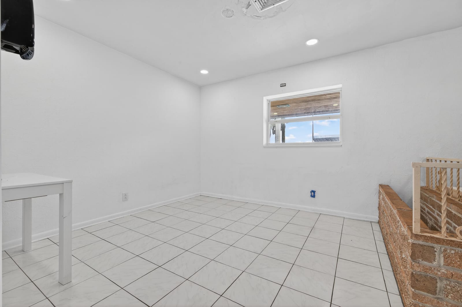 360 Kismet Avenue — photo 12