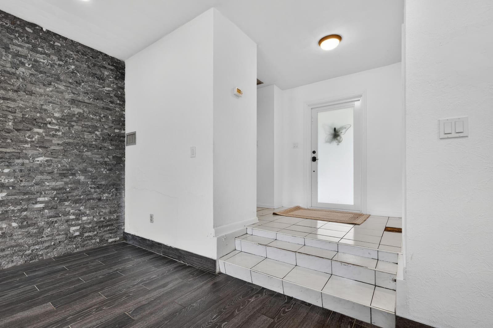 360 Kismet Avenue — photo 10