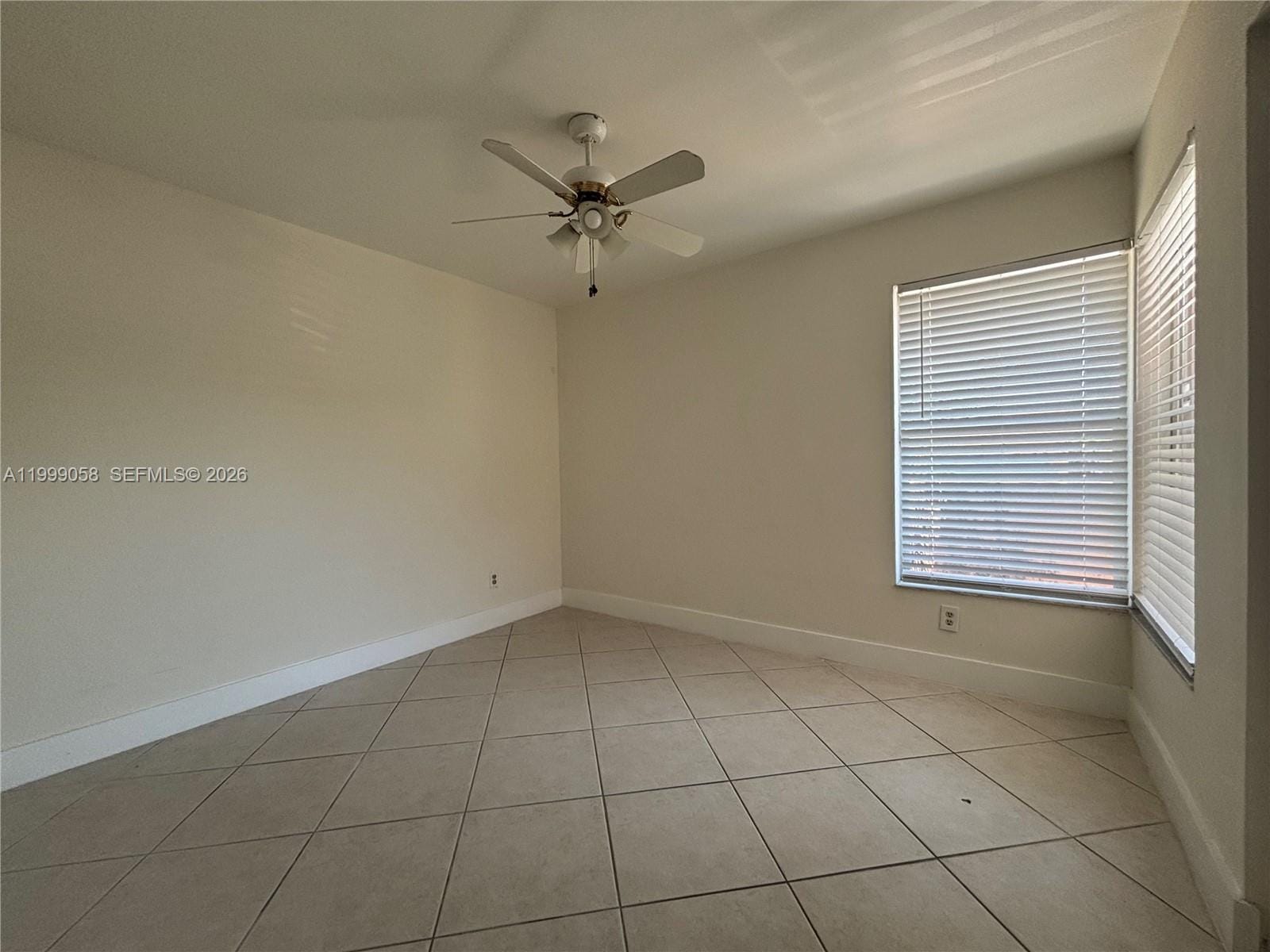 219 SE 8th Street 601, Hallandale Beach, FL 33009 photo 13