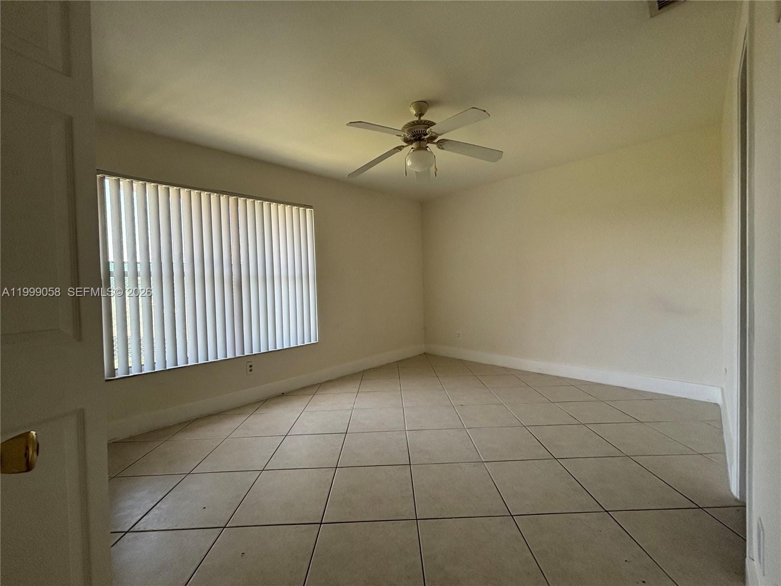 219 SE 8th Street 601, Hallandale Beach, FL 33009 photo 9