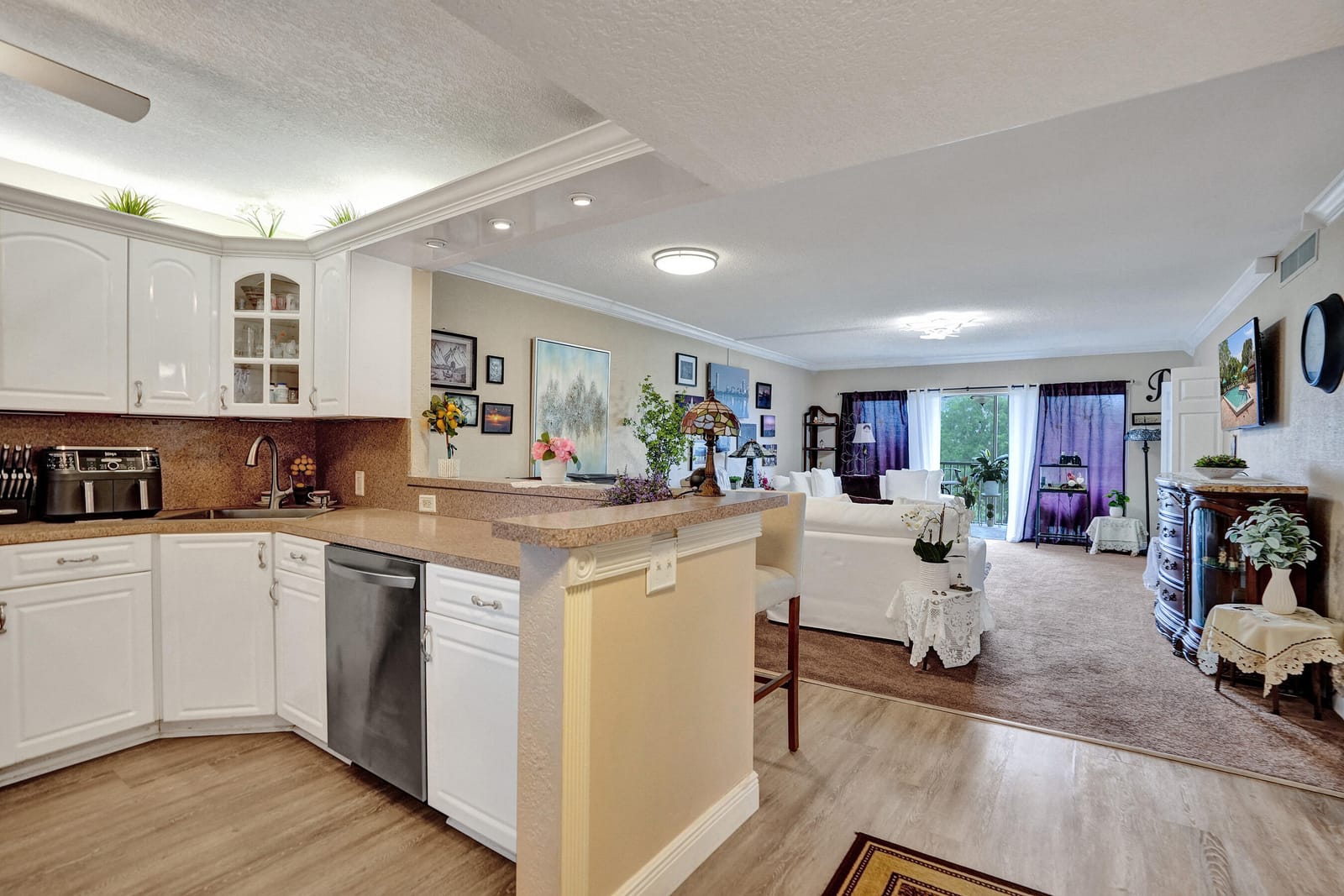2850 N Palm Aire Drive 401 — photo 6