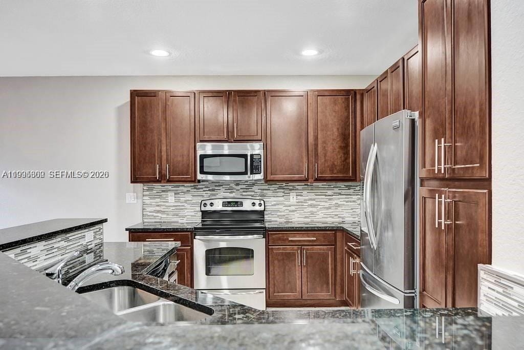 4749 N Grand Cypress Circle N, Coconut Creek, FL 33073 photo 11