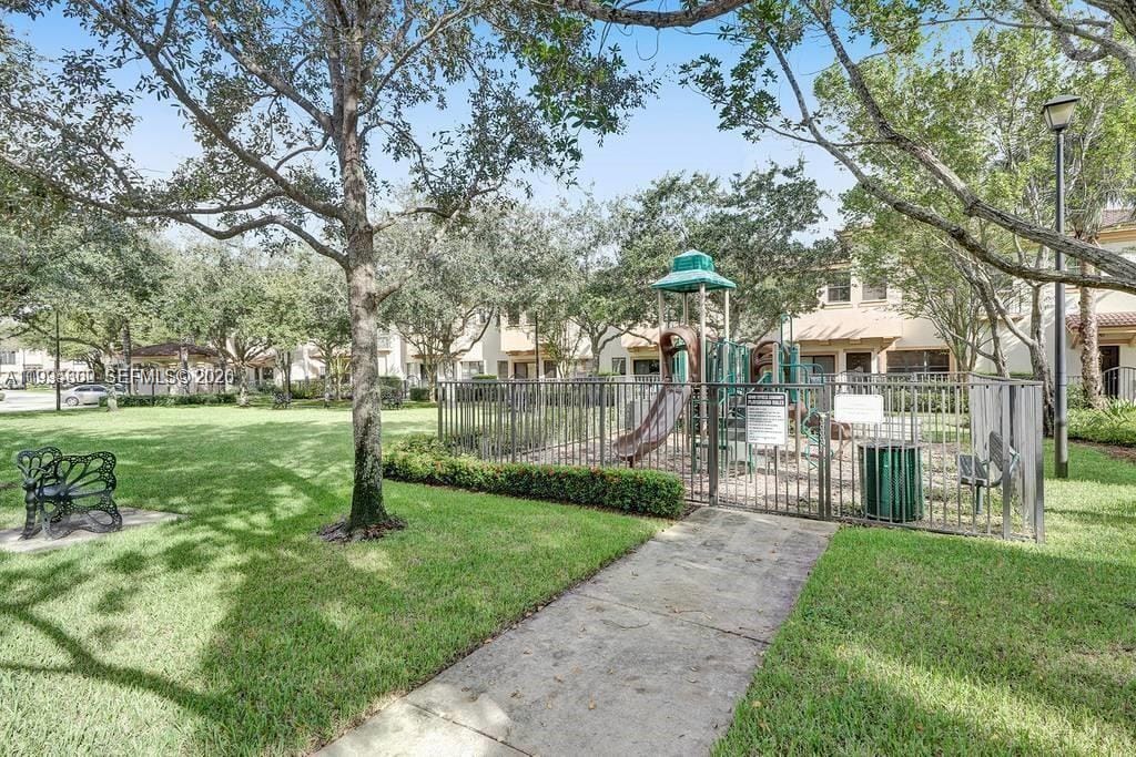 4749 N Grand Cypress Circle N, Coconut Creek, FL 33073 photo 13