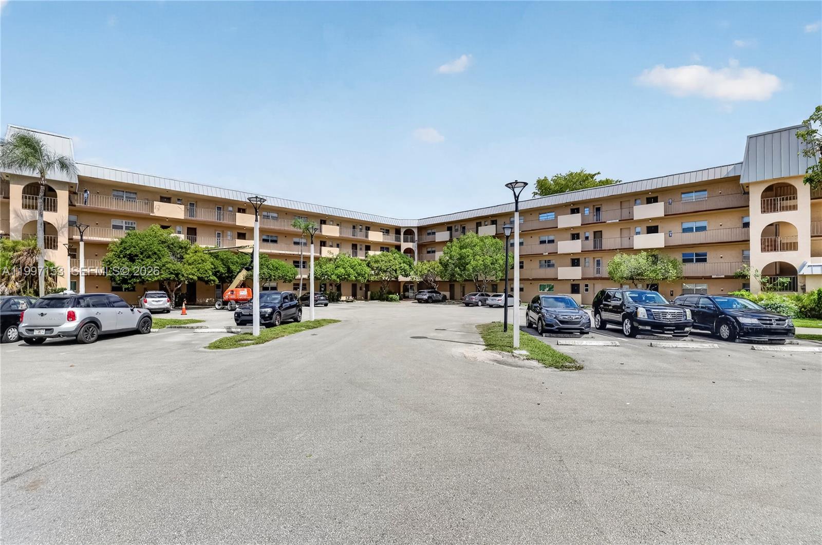 6201 N Falls Cir Drive 207, Lauderhill, FL 33319, Lauderhill