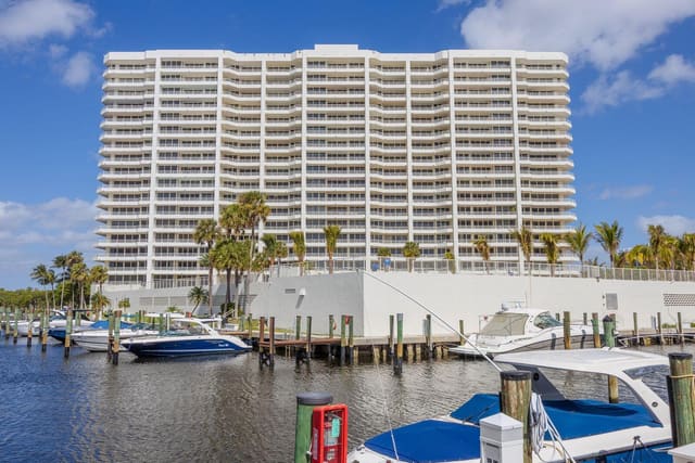 4201 N Ocean Boulevard 604, Boca Raton, FL 33431