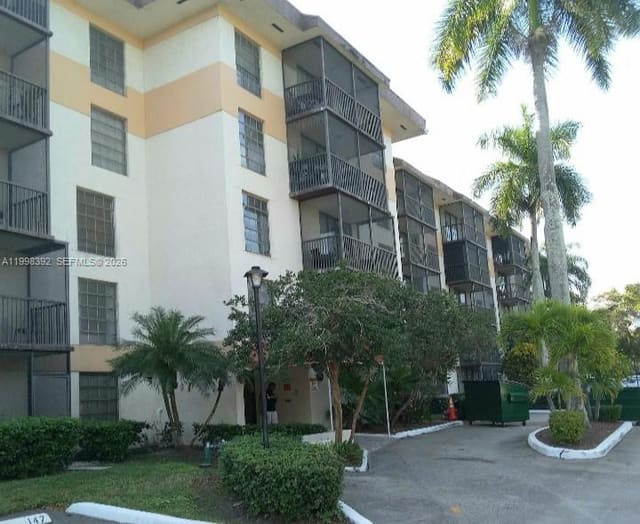 5570 NW 44th Street 507A, Inverwood, Lauderhill, FL