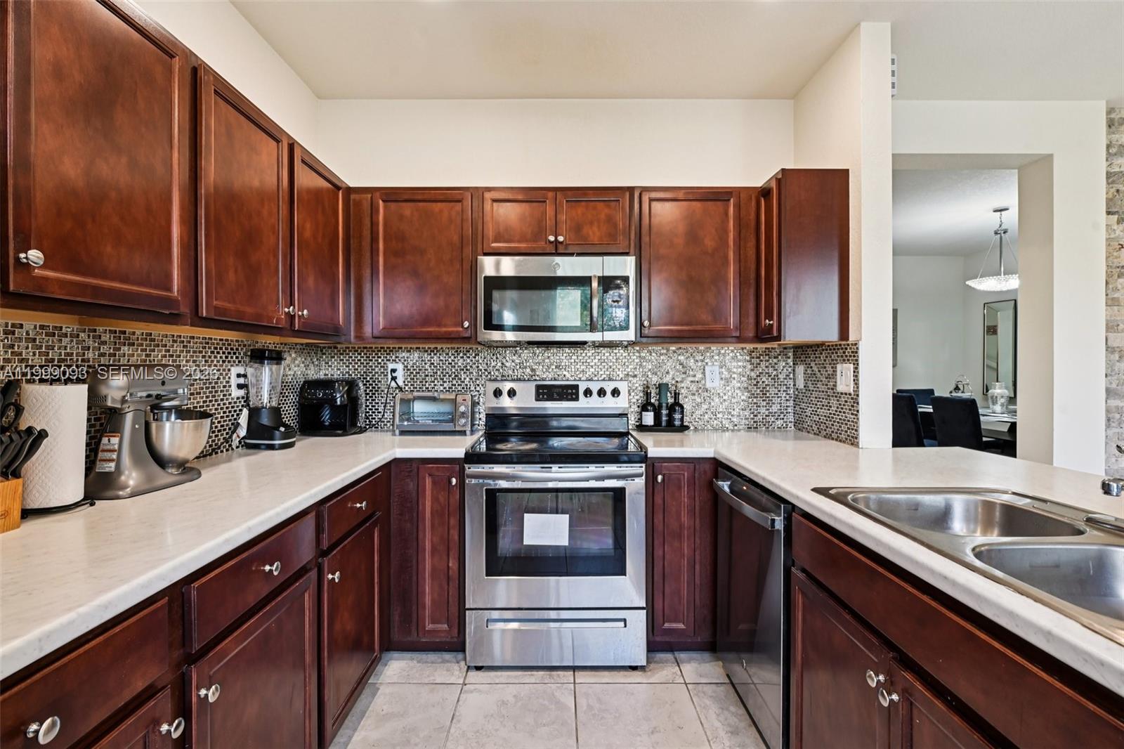 18431 NW 89th Court, Hialeah, FL 33018 photo 18
