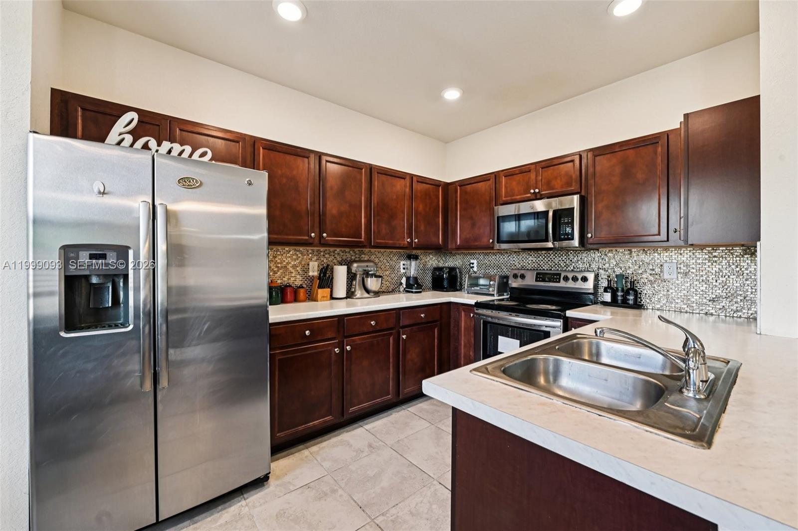 18431 NW 89th Court, Hialeah, FL 33018 photo 19