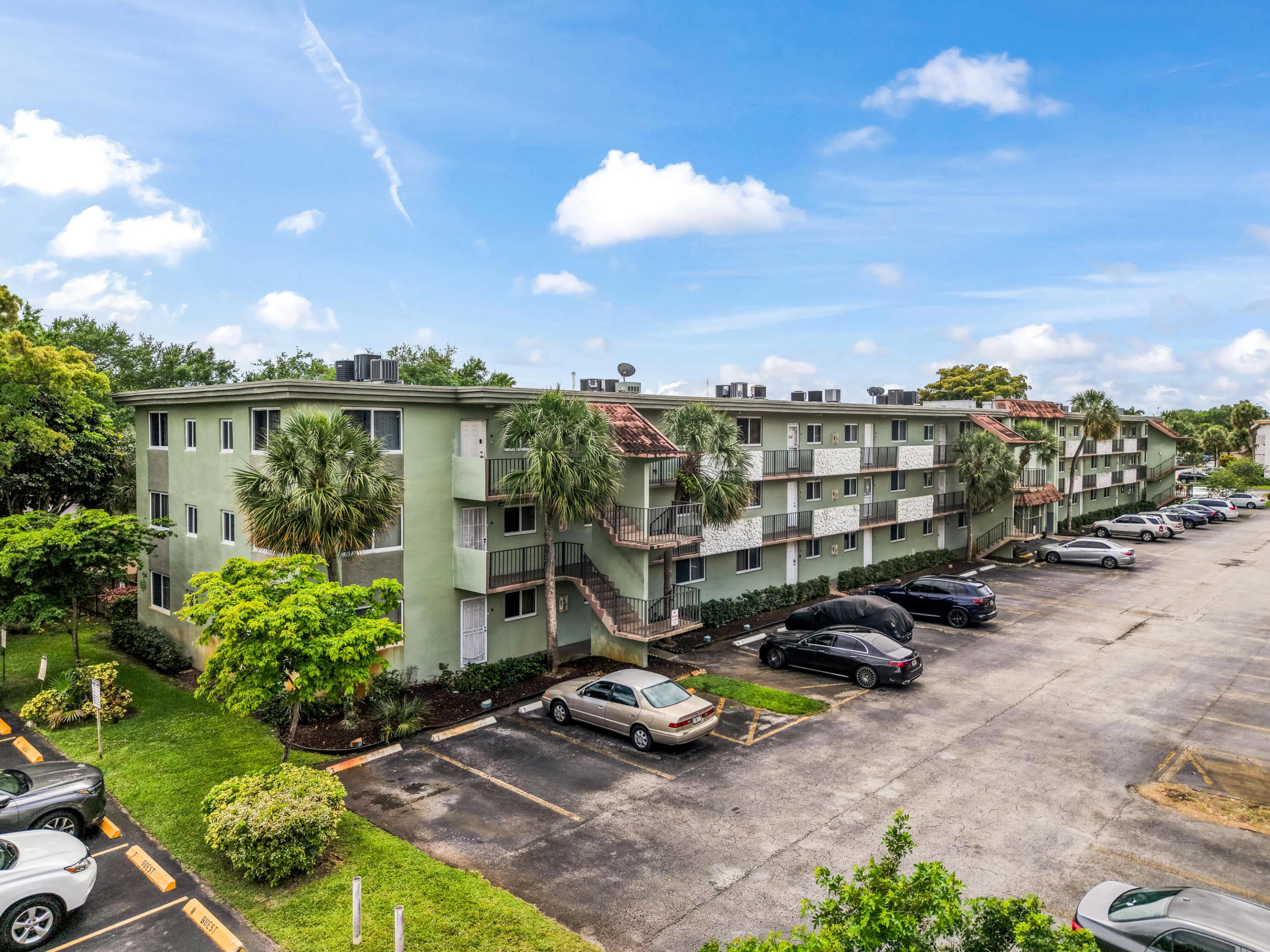 5935 Del Lago Circle 202, Sunrise, FL 33313, Sunrise