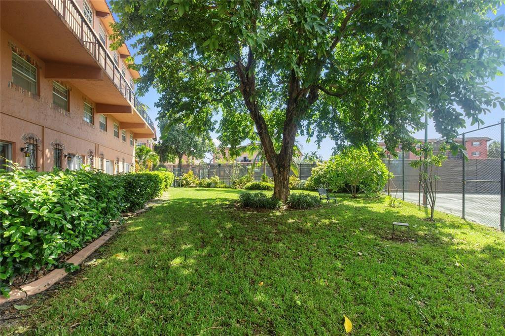620 Tennis Club Drive 111, Fort Lauderdale, FL 33311, Fort Lauderdale