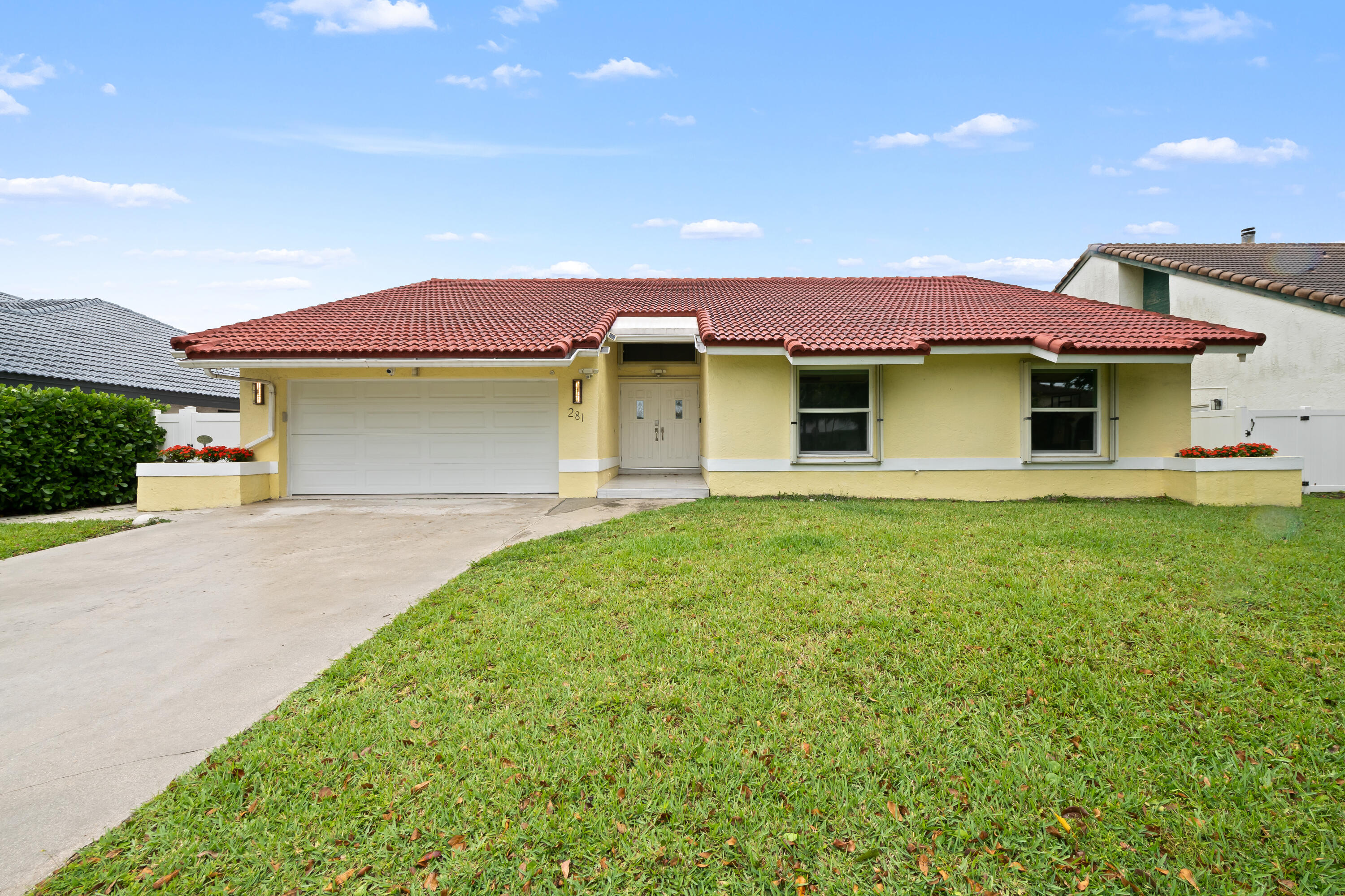 281 N Country Club Boulevard, Boca Raton, FL 33487, Boca Raton